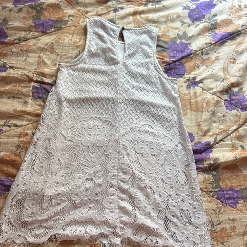Elegant White Lace Dress